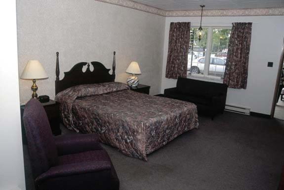 وندسور Ivy Rose Motor Inn المظهر الخارجي الصورة